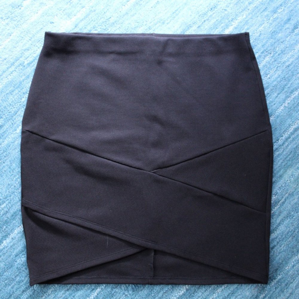 Joe Benbasset Black Skirt